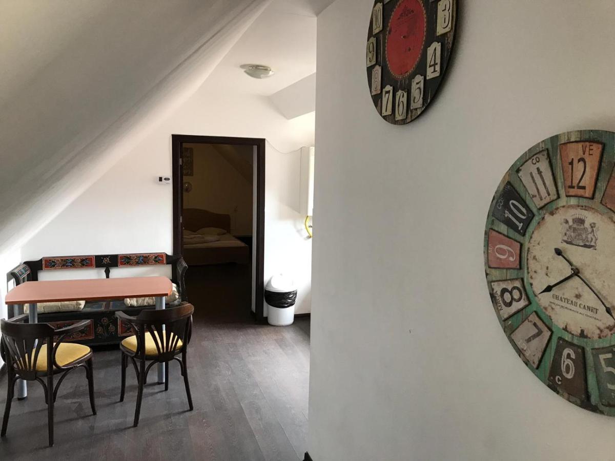 La Nuc Residence Brasov Bagian luar foto